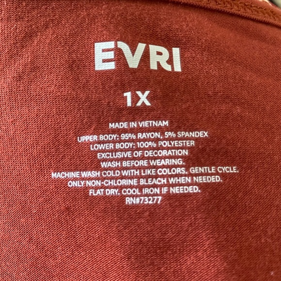 Evri patterned top - Picture 4 of 4